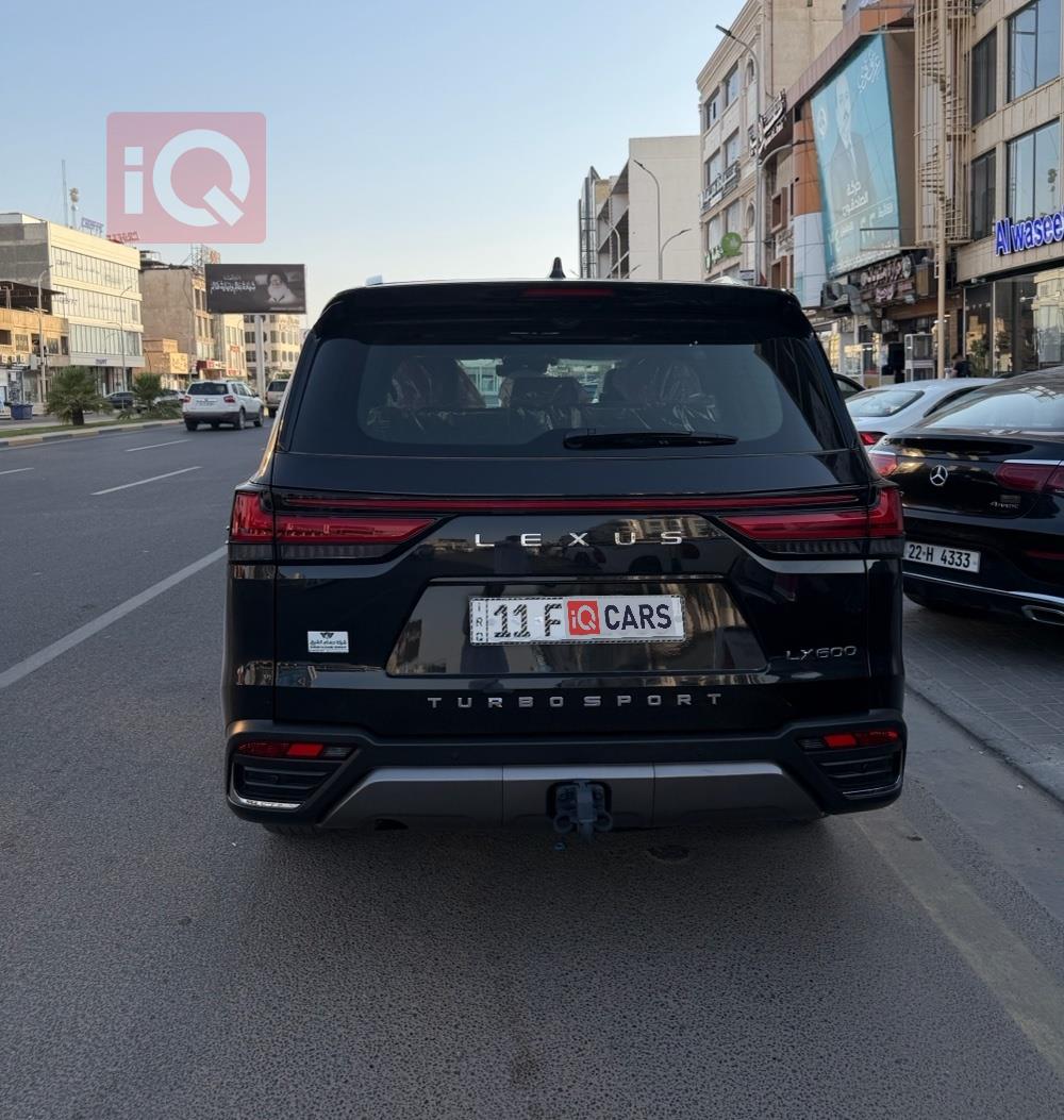 Lexus LX